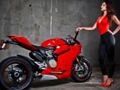 Gra Ślizg motocyklowy i dziewczyny  w Internecie