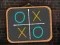 Gra Tic Tac Toe blackboard w Internecie