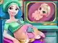 Gra Ice Queen Pregnant Check-Up w Internecie