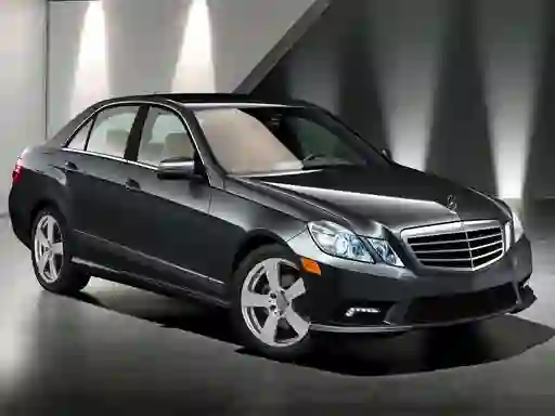 Gra E-Class Sedan Puzz w Internecie