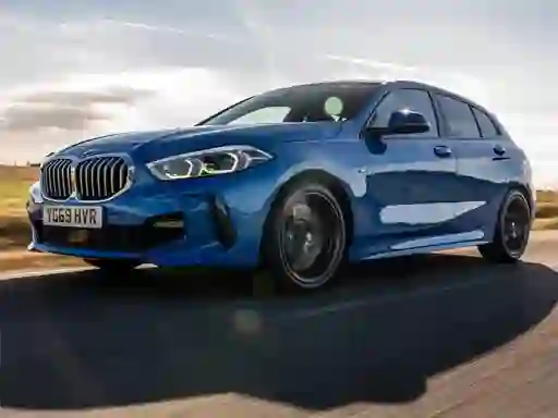 Gra BMW 1 Series UK w Internecie