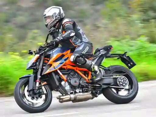 Gra KTM Super Duke R w Internecie