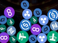 Gra Połącz puzzle Crypto 2048  w Internecie