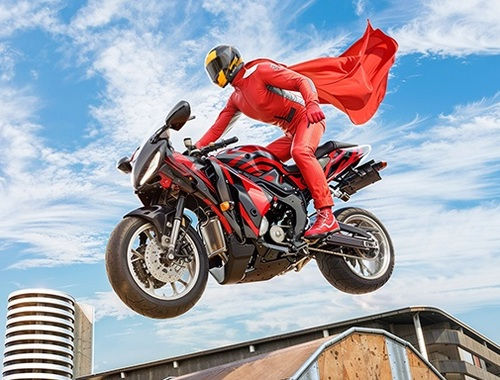 Gra Prawdziwy motocykl superbohaterowy kaskader 3D  w Internecie